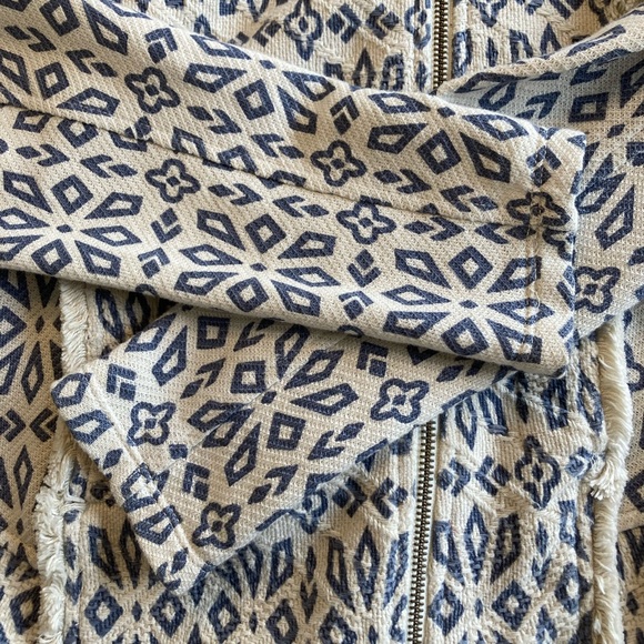 Lucky Brand Boho Cotton Jacket | Blue & Cream Print | Size Small | Zip Front - Picture 8 of 11